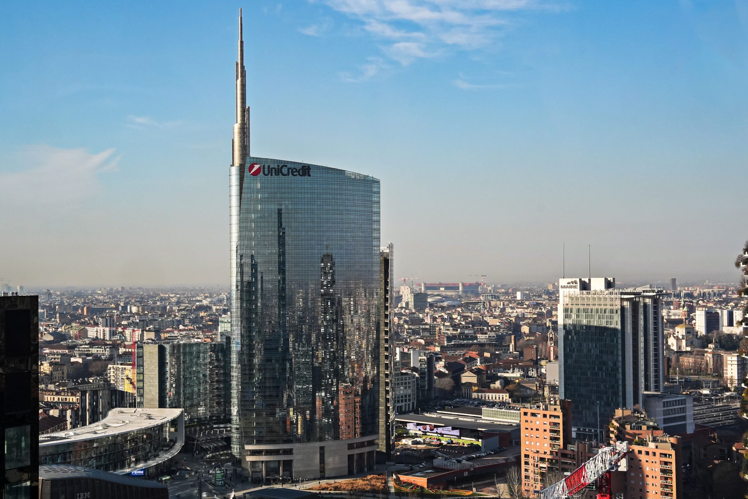 Banks: Lazio Regional Administrative Court partially upholds Unicredit's appeal on Golden Power