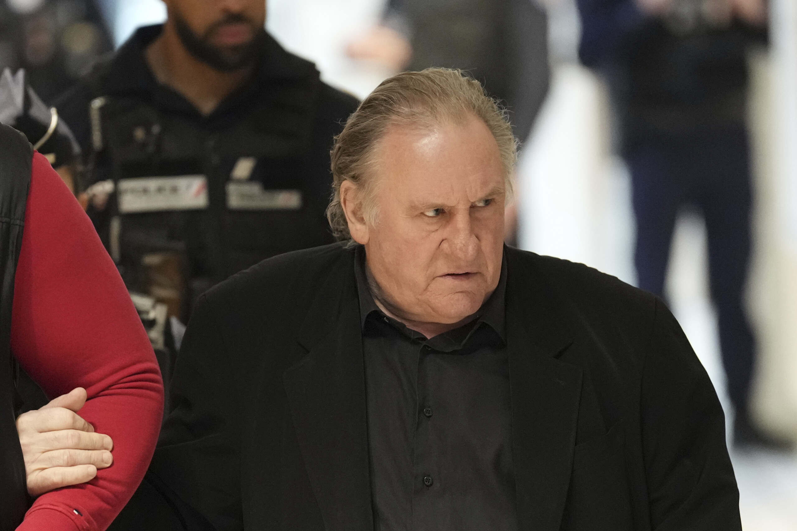 Cinema: prosecutor seeks 18 months suspended sentence for Depardieu