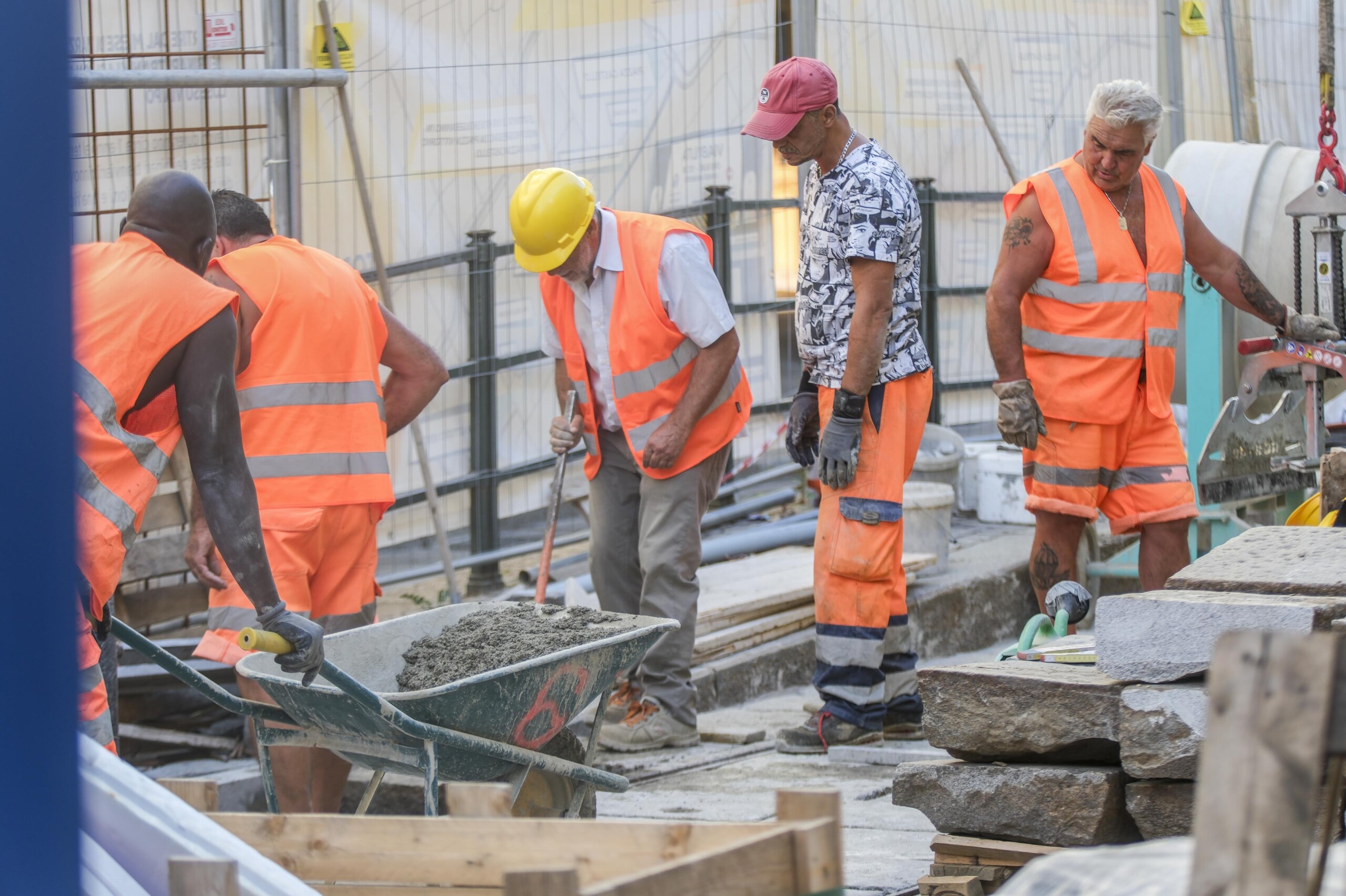 Employment, Istat: -0.1% in March, decline of 16,000 units