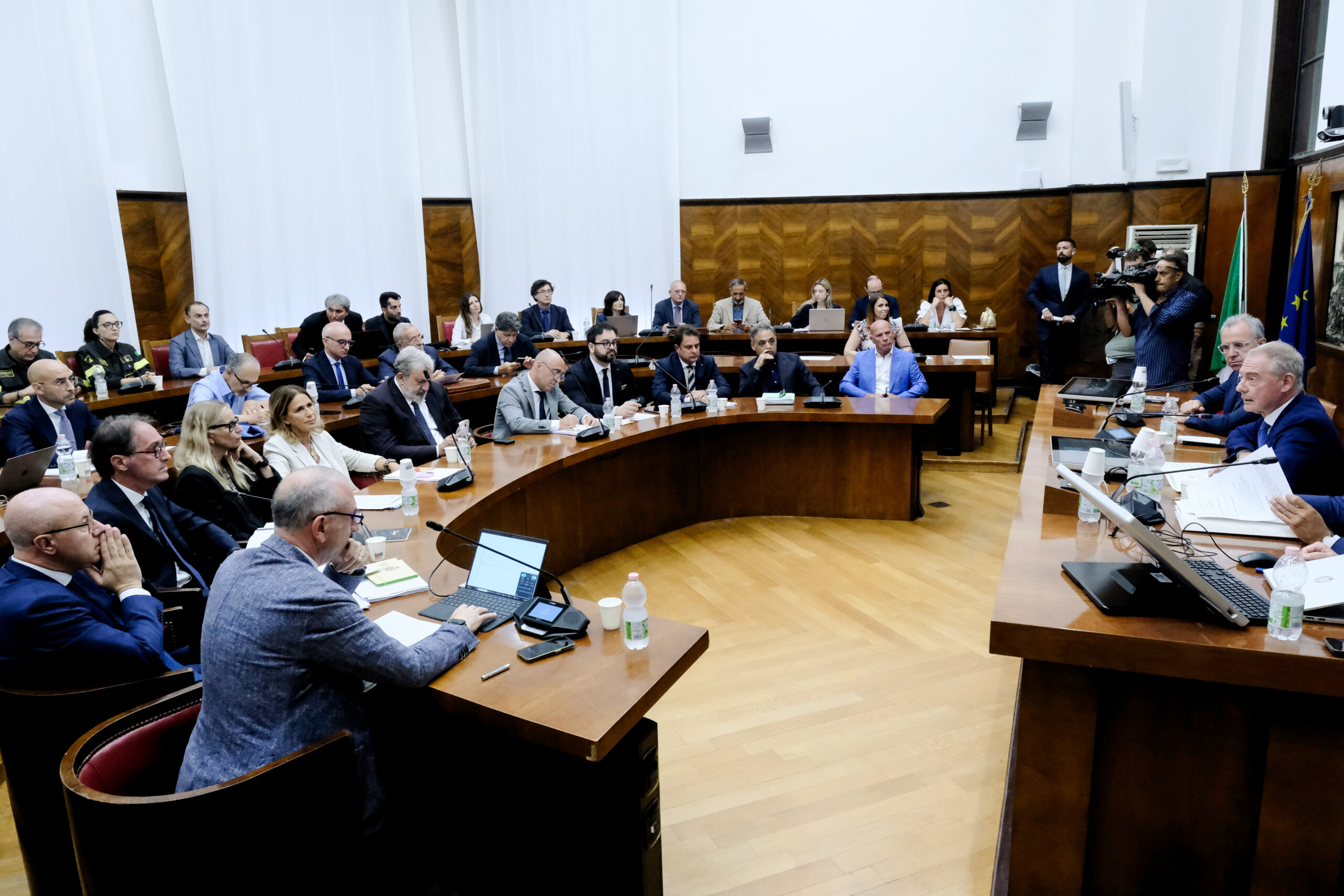 Ex Ilva: Fim Fiom, Uilm, Chigi summons us 14/7 on employment guarantees