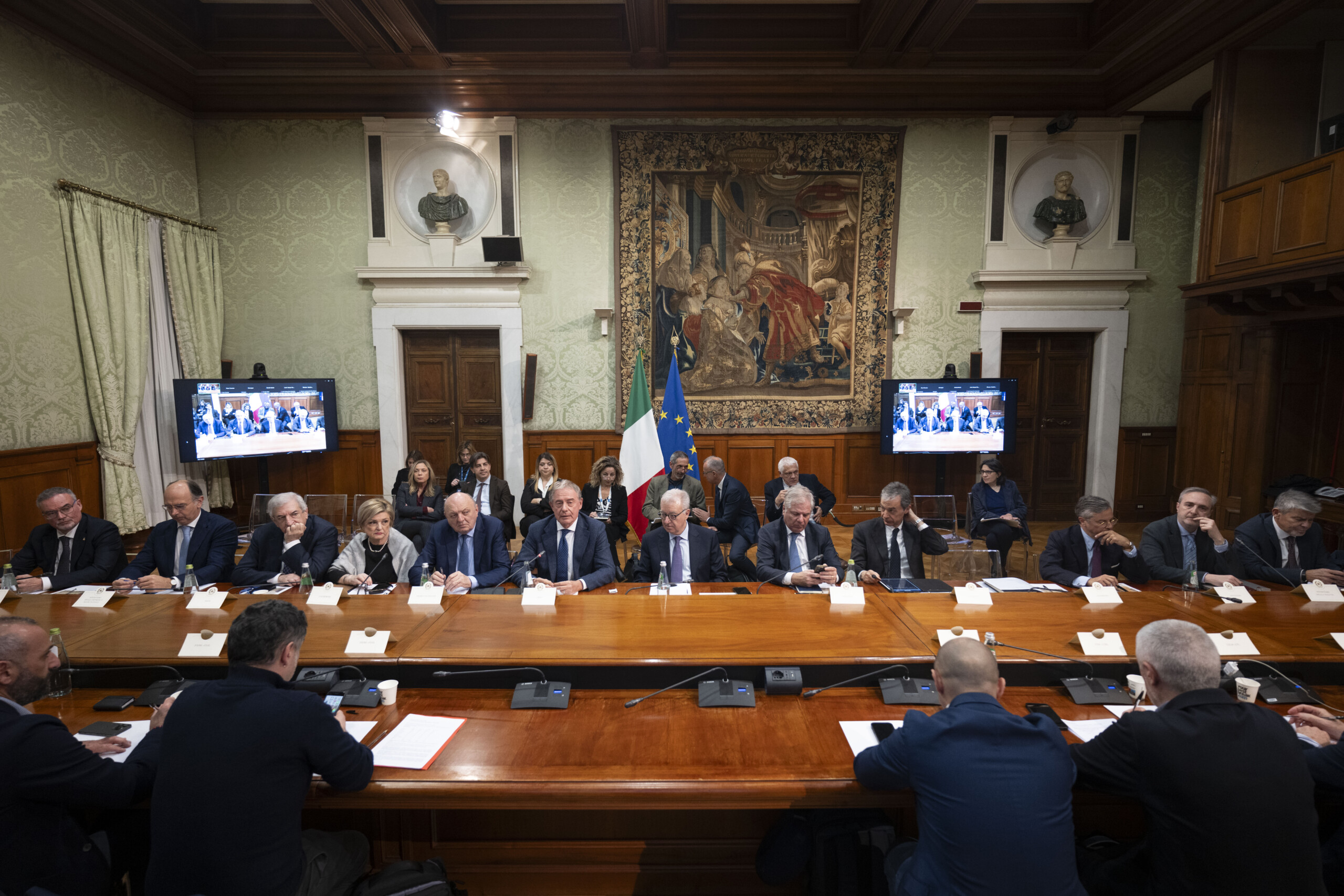 Ex Ilva, Taranto unions: “Up to 70% of workers on furlough in some departments”