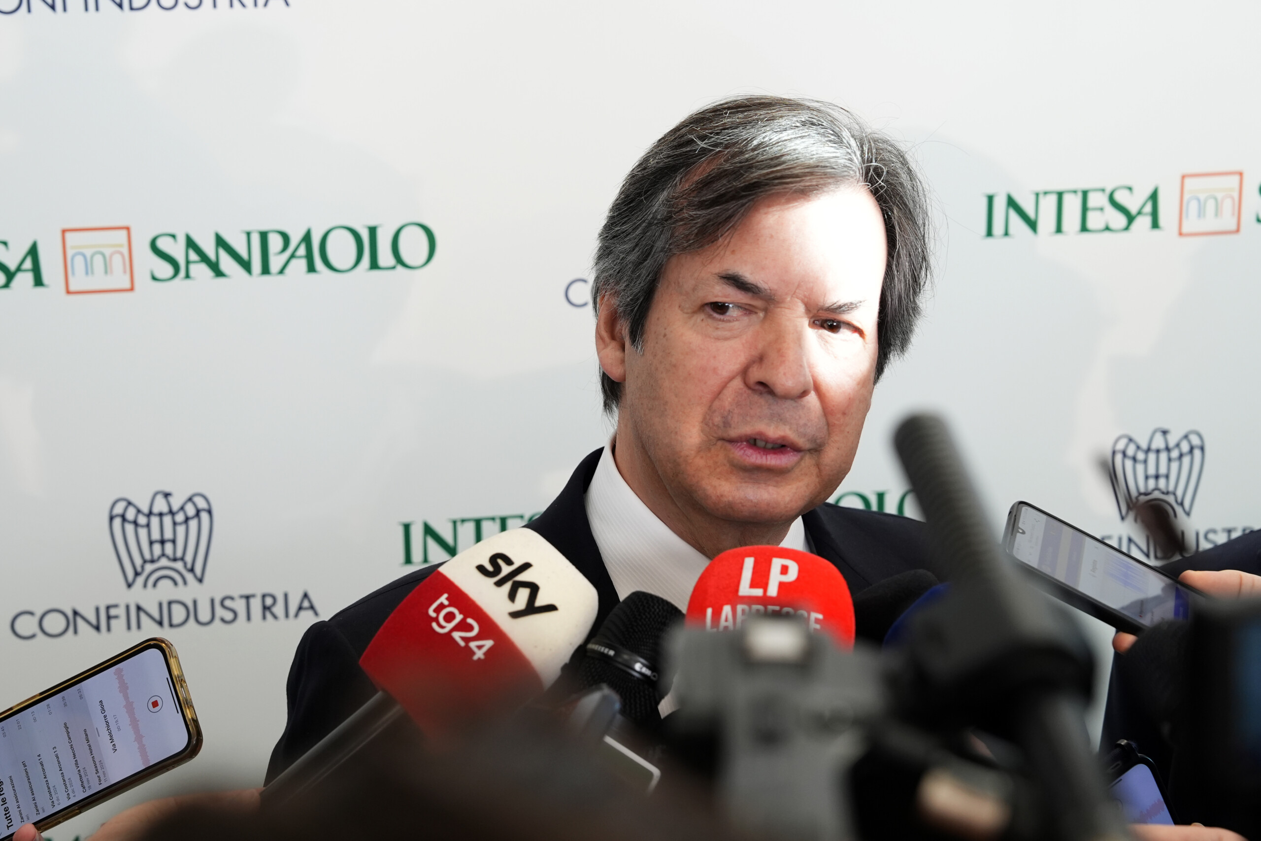 Intesa Sanpaolo: Net Profit Rises to €5.2 Billion in H1 2025 (+9.4%)