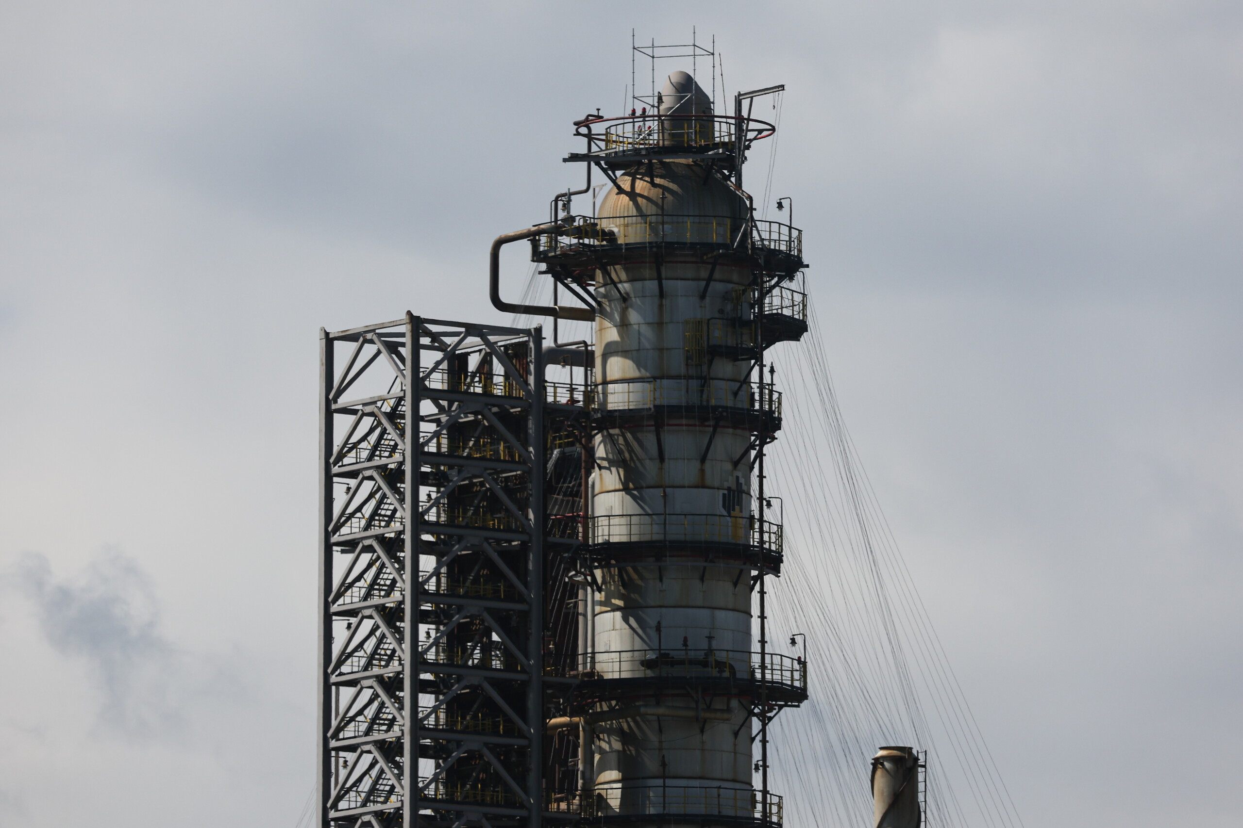 Iran: oil prices continue to rise after clash with Israel