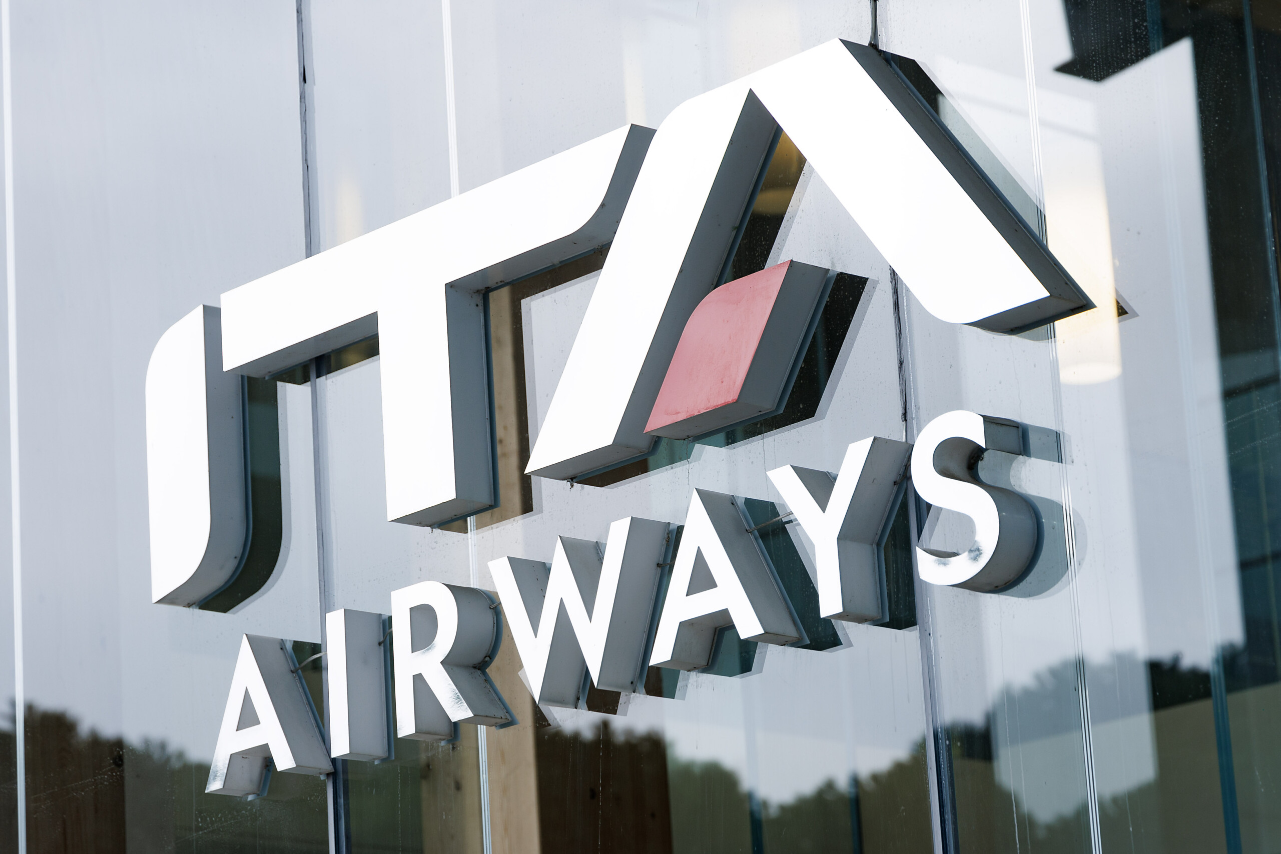 Italy, unions: "Industrial plan not shared, weak project"