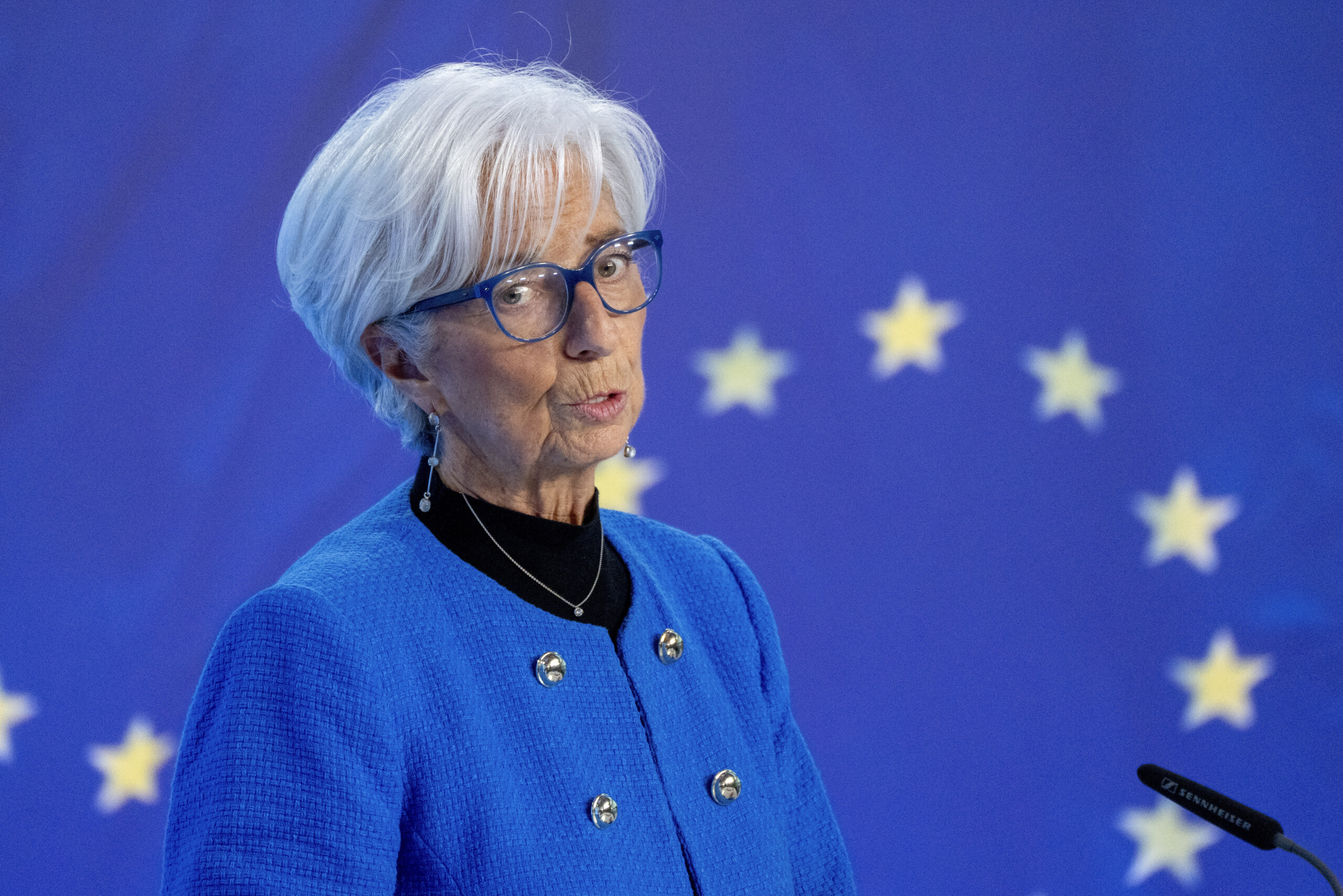 Lagarde: ‘High level of uncertainty, vigilant and ready to act’