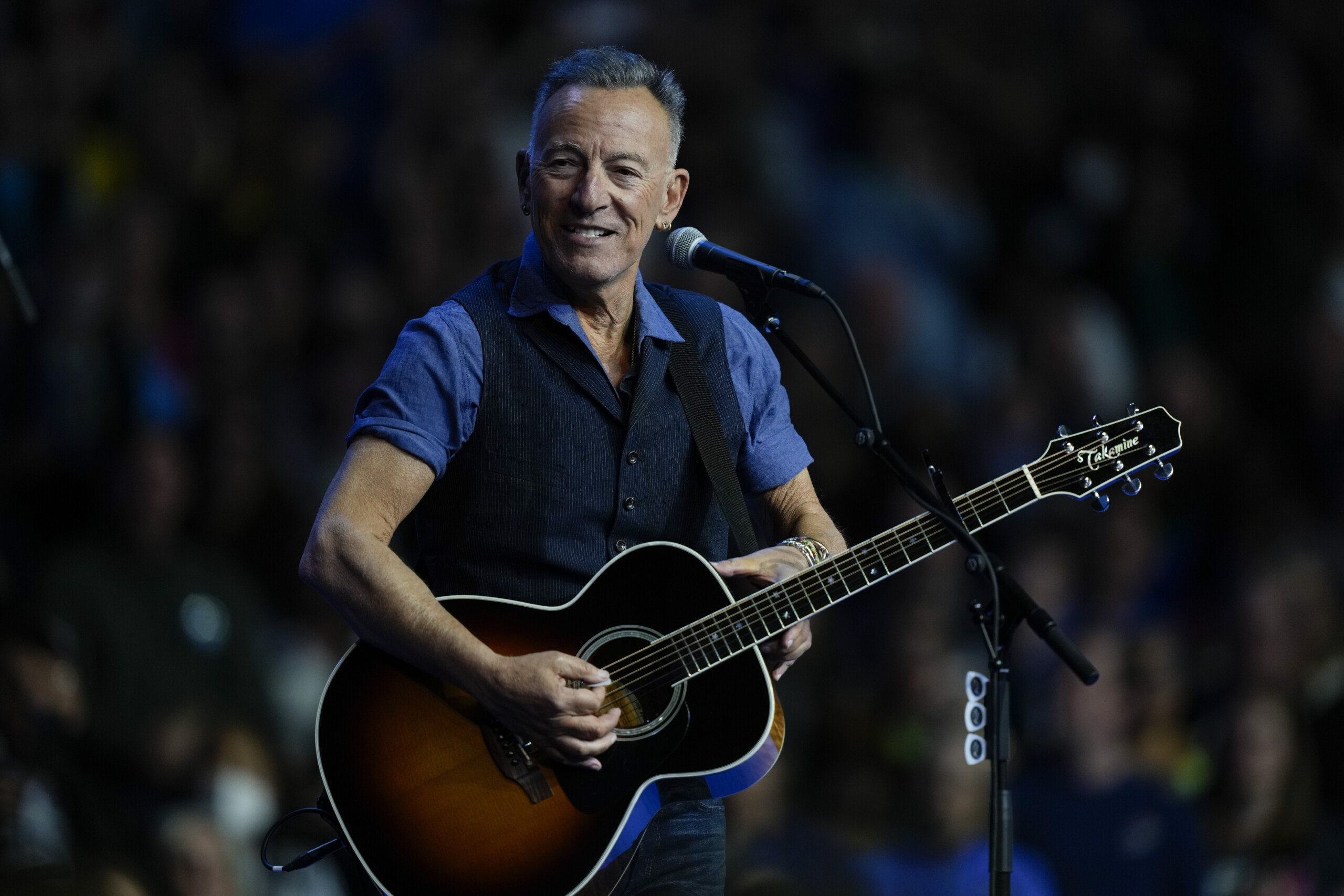Music, Bruce Springsteen: the song "Blind Spot" is released today