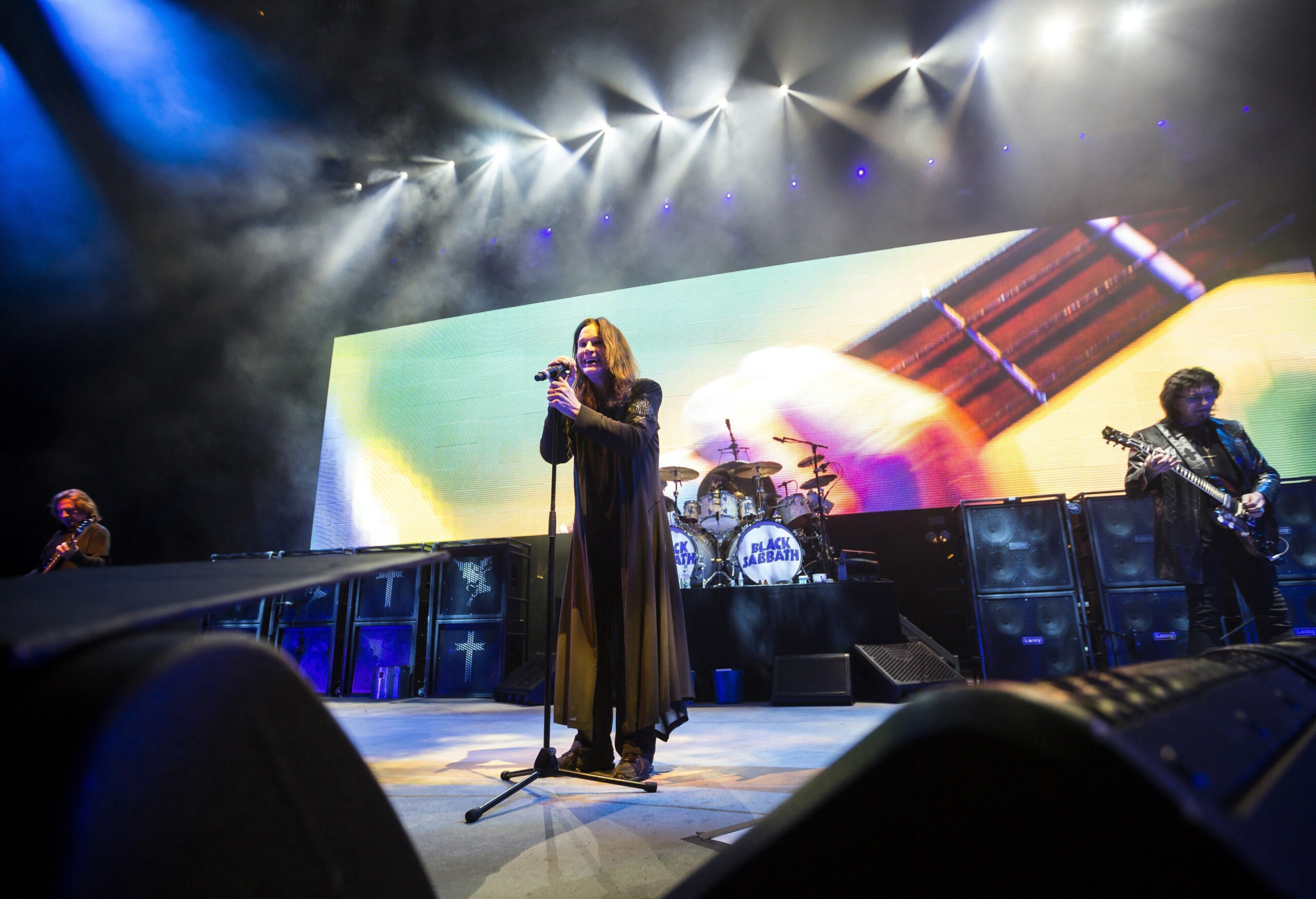 Ozzy Osbourne bids farewell to his audience of 40,000 at his farewell concert