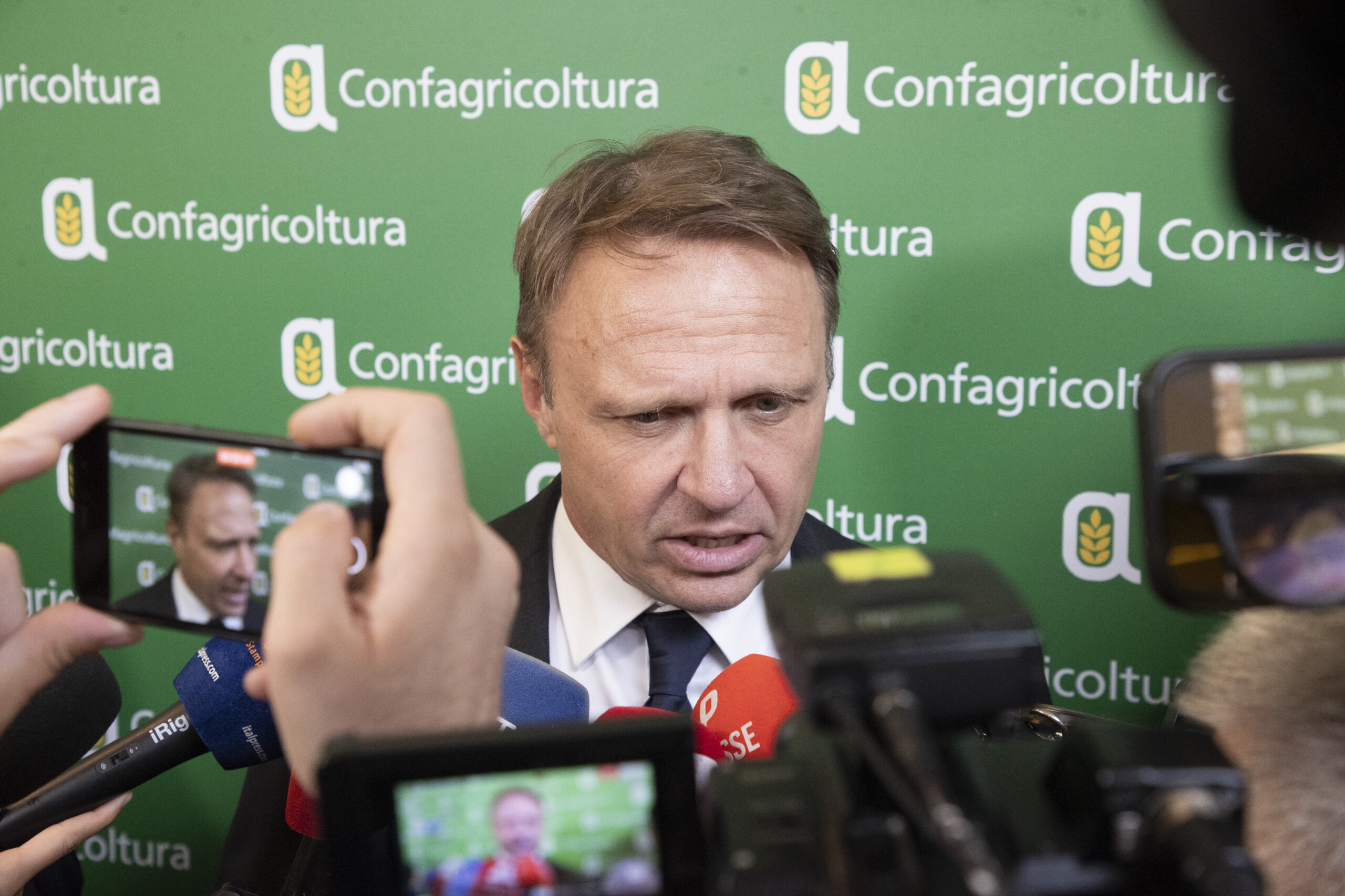 Tariffs, Lollobrigida: ‘Tariffs increase uncertainty, compromise is needed’