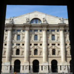 The Milan stock exchange closes sharply up: +1.42%