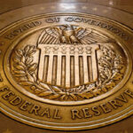Fed: cuts interest rates by 25 basis points, 11 votes in favour and 1 against