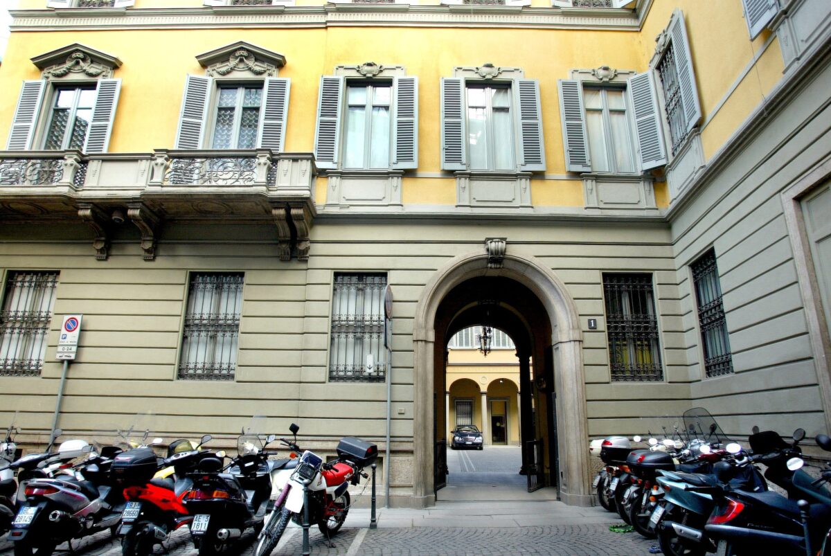 Mediobanca: board of directors resigns except Panizza, effective October 28