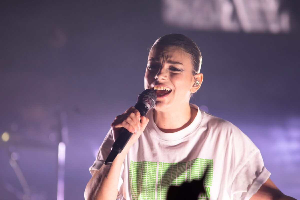 Music: Emma returns to live performances with concerts in Rome and Milan