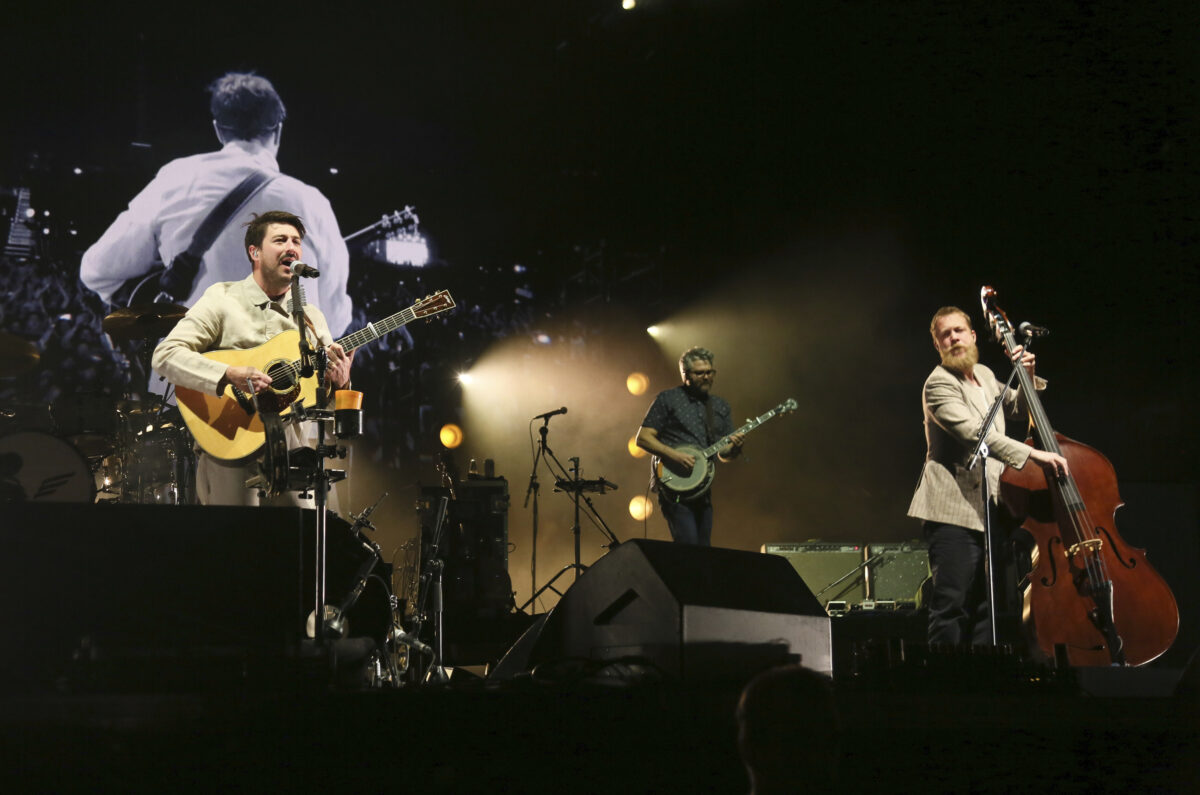 Music, Mumford & Sons announce new album ‘Prizefighter’
