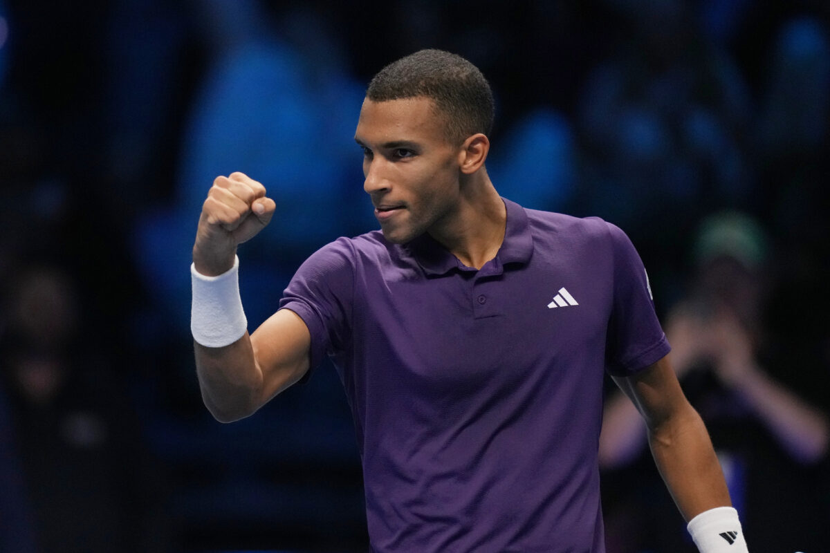 ATP Finals: Auger-Aliassime beats Shelton in three sets
