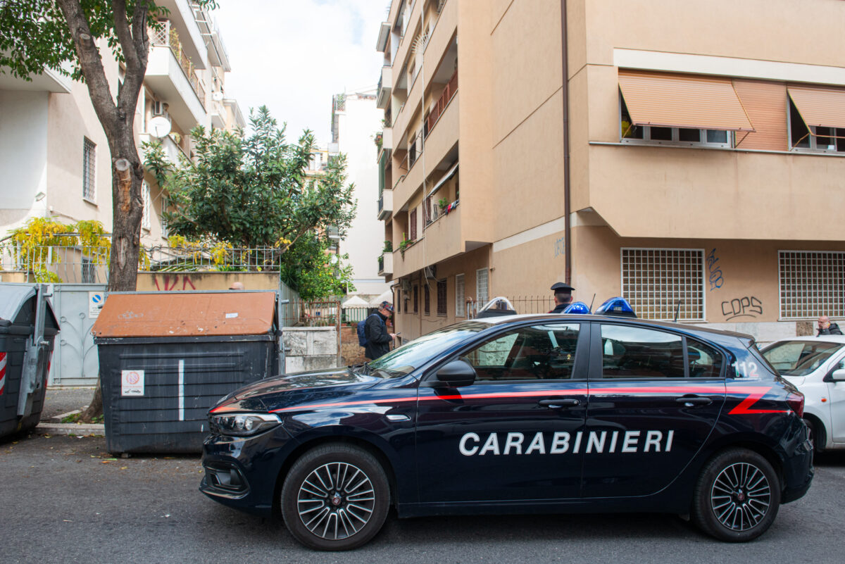 Naples: man stabs sister to death and calls 112, arrested