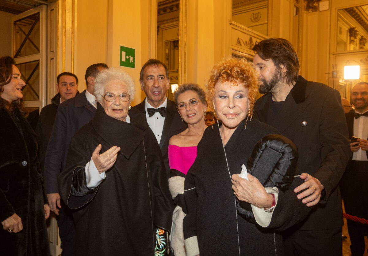 Vanoni, Sala: “Offered to the family the possibility of a funeral chamber at Palazzo Marino or at the Piccolo”