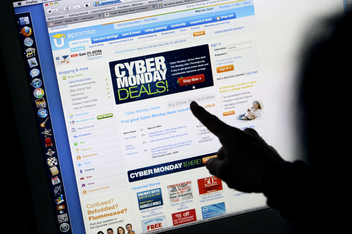USA, Cyber Monday heading for record spending
