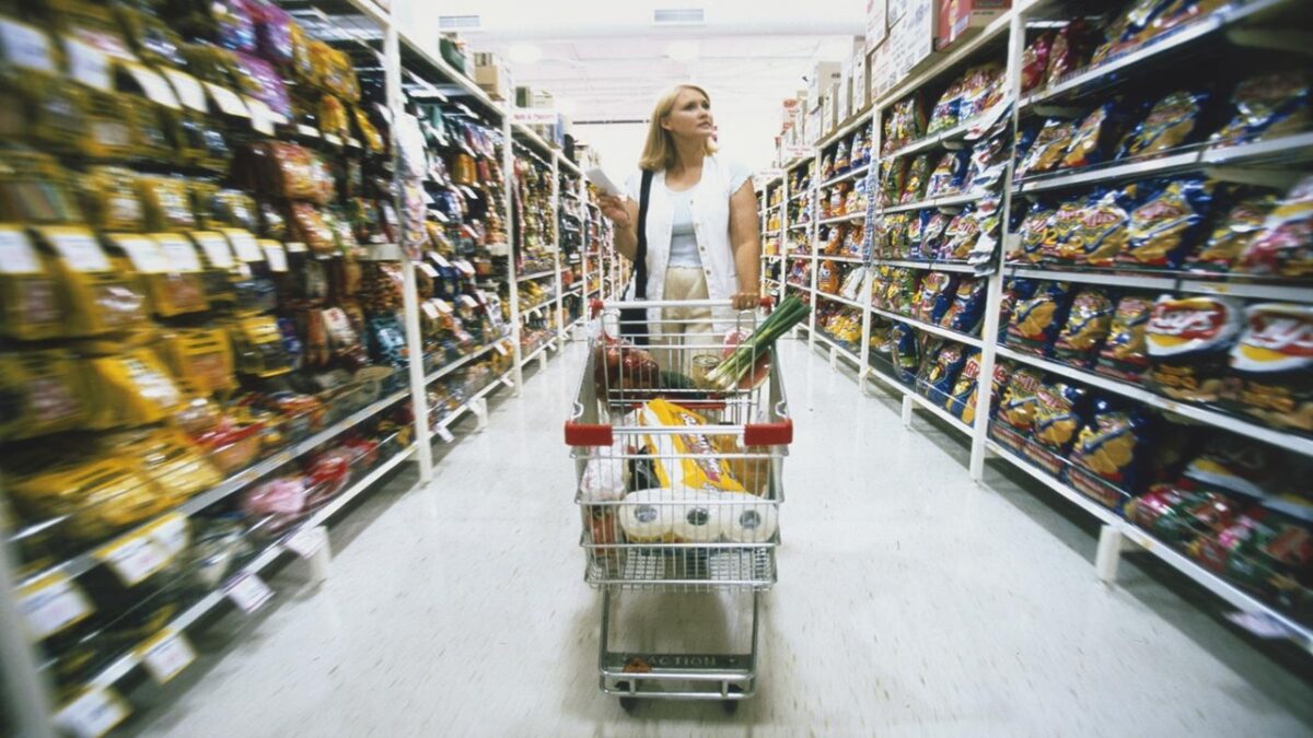 Consumer prices down 0.2% in November, inflation falls to 1.1%