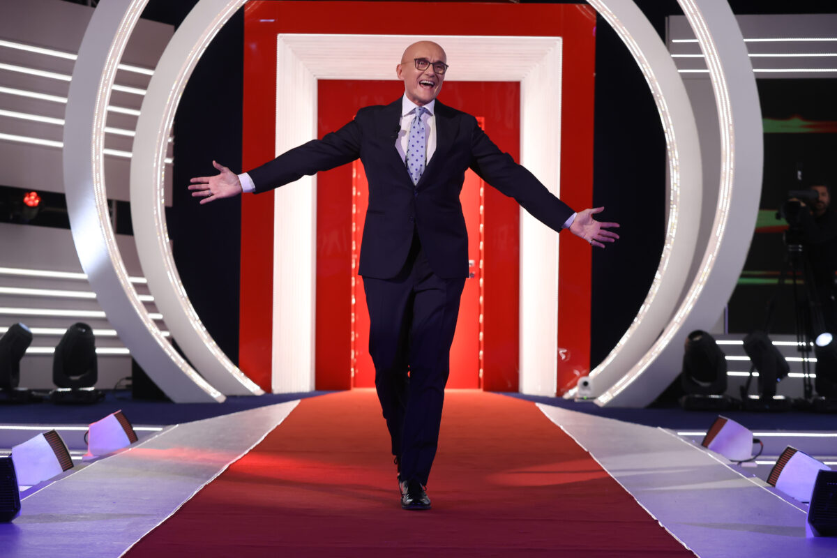 Milan: former Big Brother contestant Antonio Medugno reports Alfonso Signorini Milan: former Big Brother contestant Antonio Medugno reports Alfonso Signorini