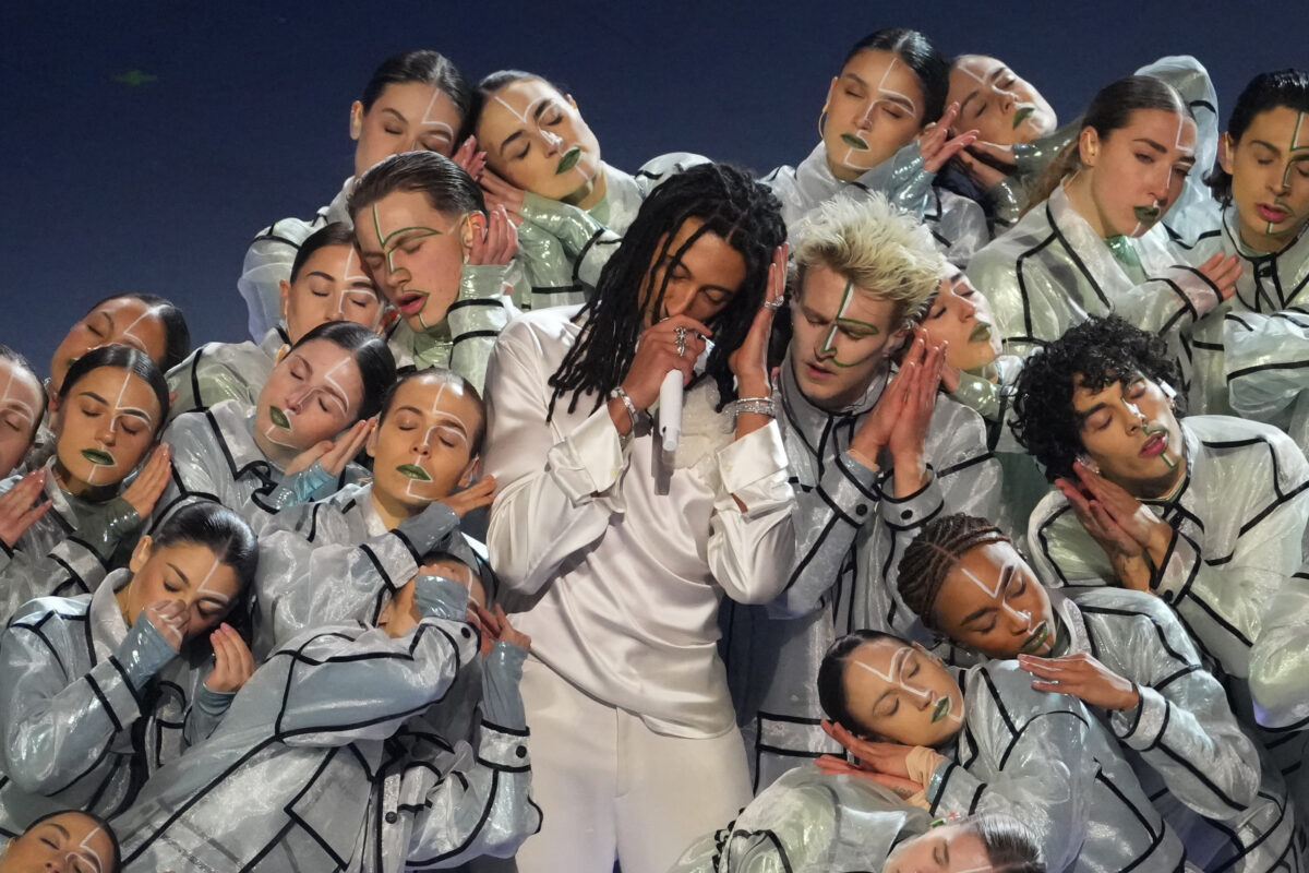 Milan-Cortina, Ghali: ‘Peace and harmony? I didn’t hear anything last night.’ Milan-Cortina, Ghali: ‘Peace and harmony? I didn’t hear anything last night.’