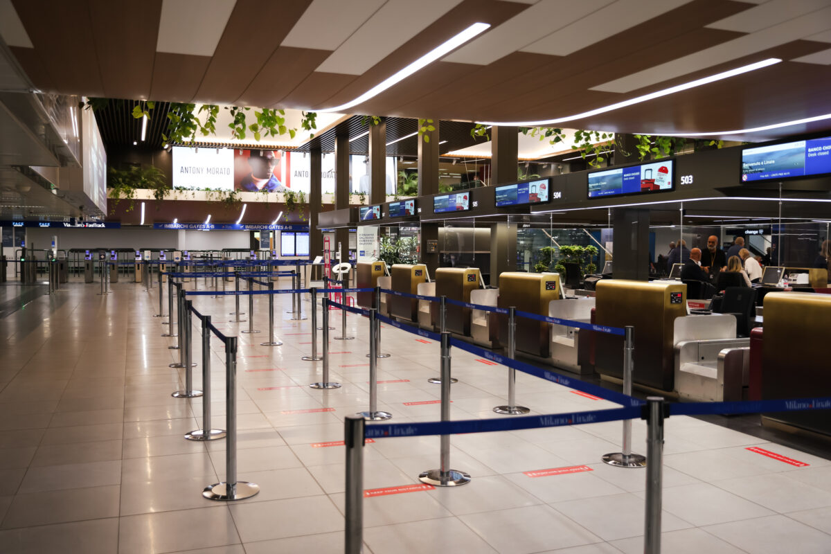 Trade unions postpone air transport strike until 26 February Trade unions postpone air transport strike until 26 February