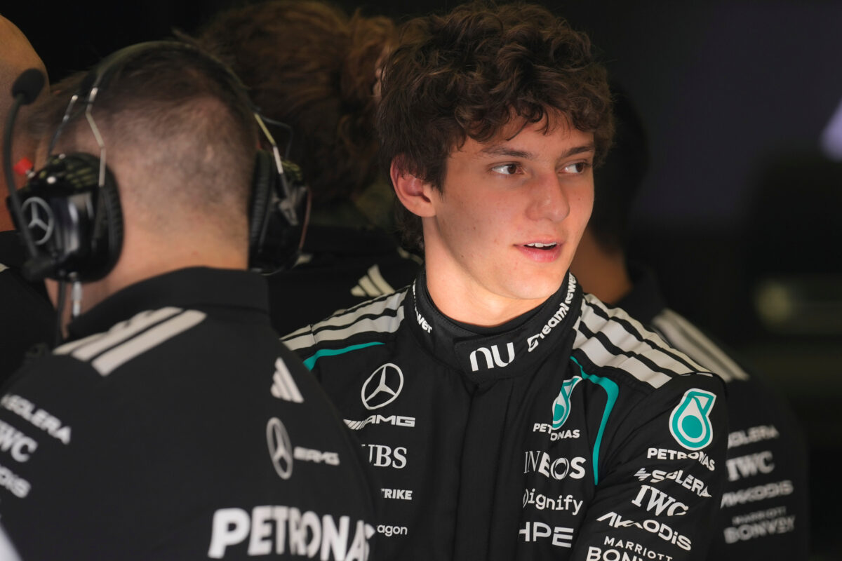 F1: Bahrain tests, Antonelli fastest, Hamilton fourth