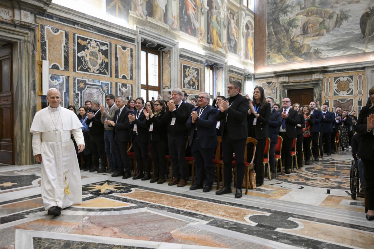 Pope: “At Castro Pretorio everyone is welcome, it’s wonderful to be here”