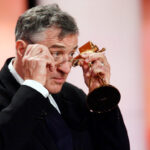 Robert De Niro quotes Lincoln’s warning about the dangers of democracy