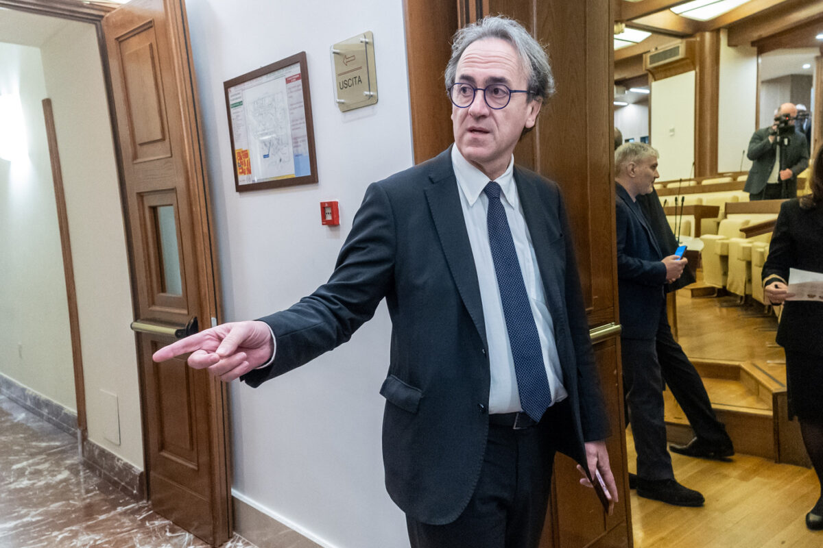 Iran, Bonelli: ‘Meloni flees Parliament and speaks on the radio. What is she afraid of?’