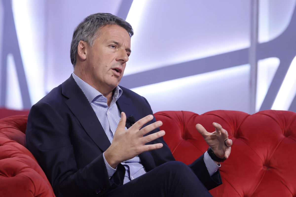 Iran, Renzi: “I think the worst of Trump but Sánchez’s position is populism”