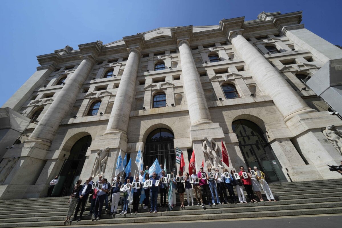 Spread: BTP-Bund closes down at 76 basis points Spread: BTP-Bund closes down at 76 basis points