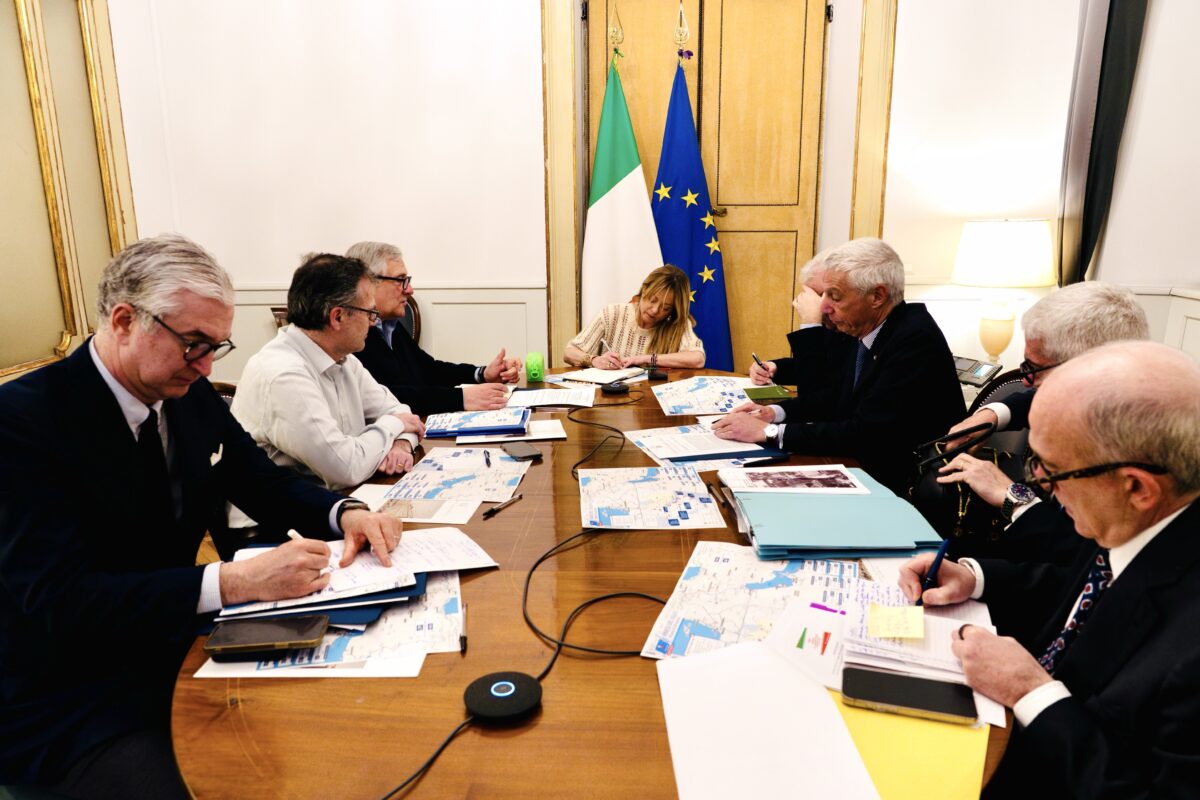 Iran, sources at Palazzo Chigi: ‘No negotiations with Tehran regarding the passage of Italian ships through the Strait of Hormuz’ Iran, sources at Palazzo Chigi: ‘No negotiations with Tehran regarding the passage of Italian ships through the Strait of Hormuz’