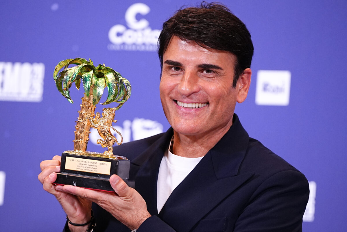 Sal Da Vinci announces his summer tour starting on 18 July, with the first date in Cattolica