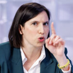 Fuels, Schlein: “Meloni should hurry on excise duties and get back to the gas station”