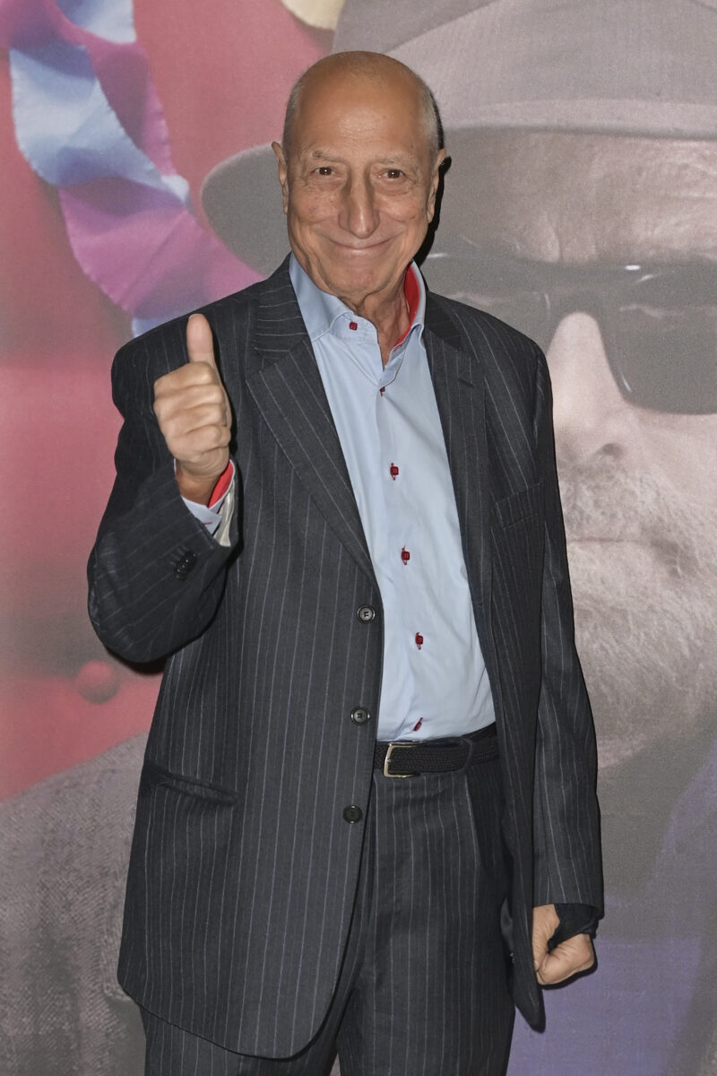 Covid: alleged fake Green Passes – Pippo Franco and 15 others to stand trial