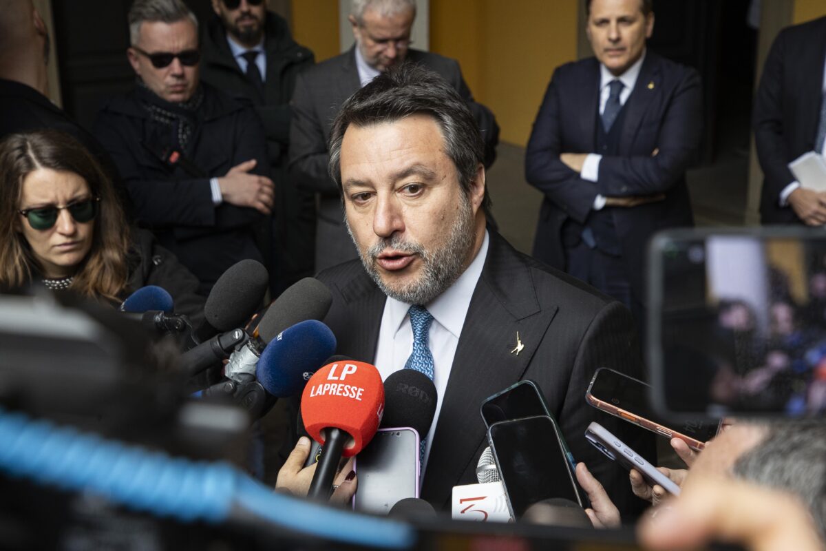 Fuel, Salvini: ‘A substantial cut in excise duty as early as tonight, worth hundreds of millions’ Fuel, Salvini: ‘A substantial cut in excise duty as early as tonight, worth hundreds of millions’