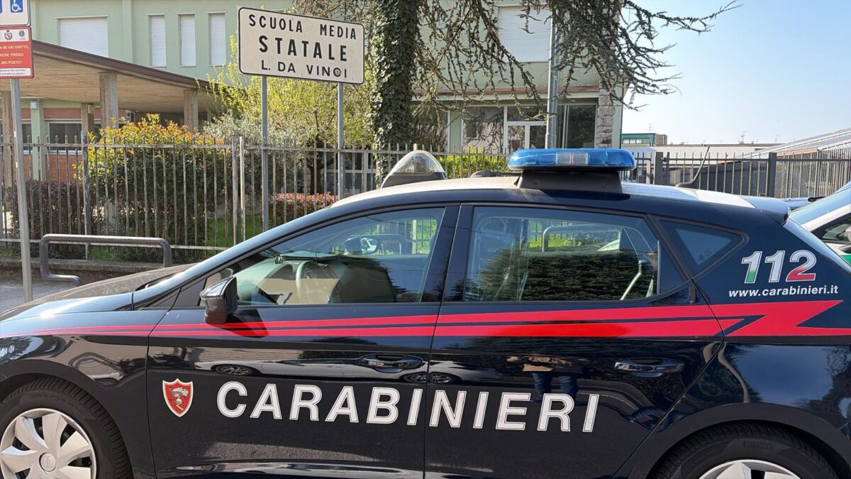 Bergamo: teacher stabbed; 13-year-old filmed the attack on their phone Bergamo: teacher stabbed; 13-year-old filmed the attack on their phone