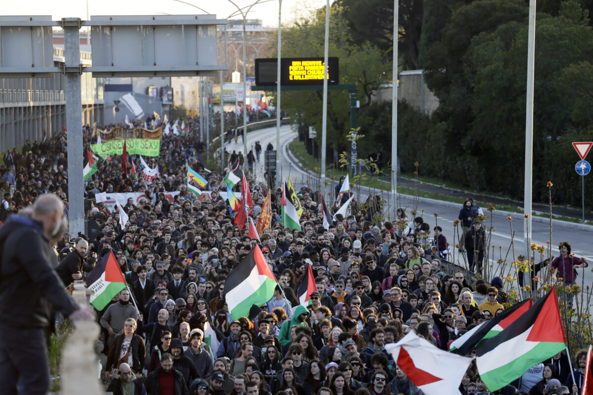 Rome, around 25,000 people at ‘No Kings’ march