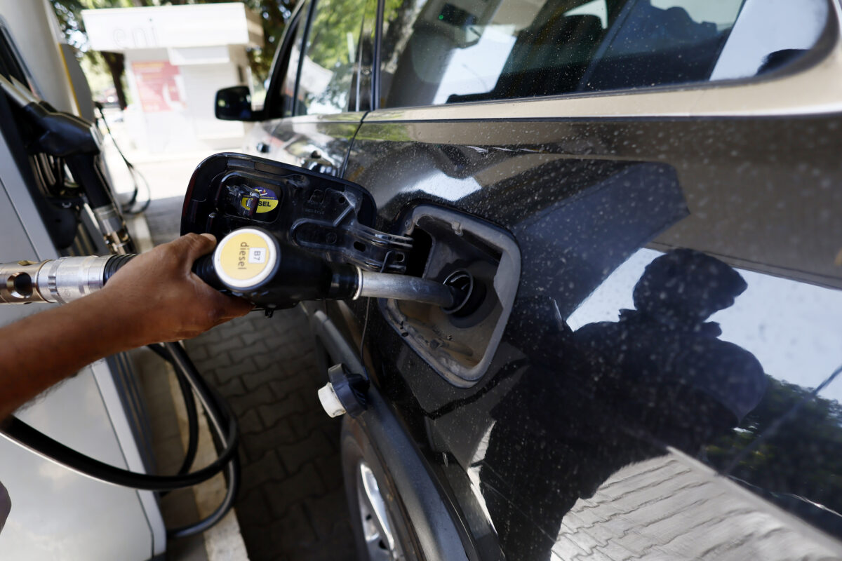 Fuel: Government considers extending excise duty cut, awaiting inflation figures Fuel: Government considers extending excise duty cut, awaiting inflation figures