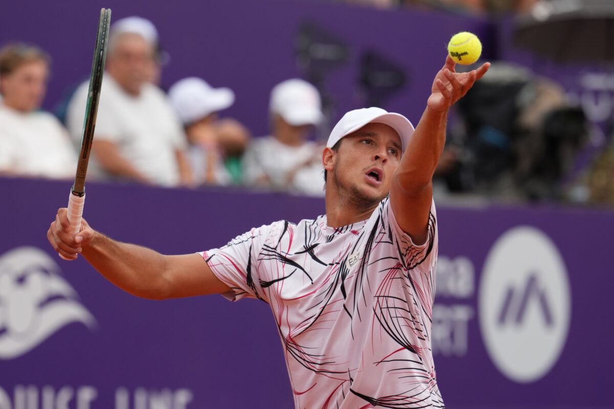 ATP Marrakech, Darderi wins derby against Bellucci and flies to the quarterfinals