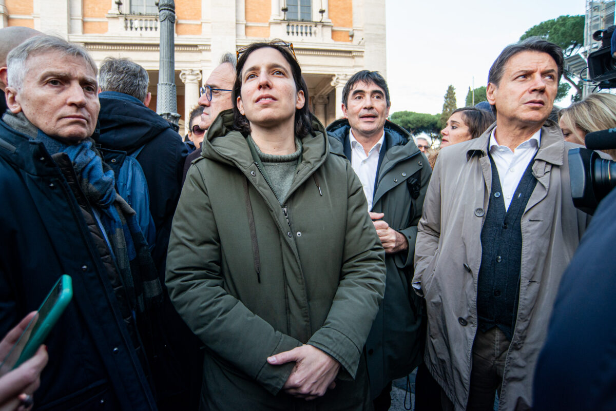 Government, Schlein: “Subservience to Trump Only Causes Harm, Families and Businesses Hit in Bills”