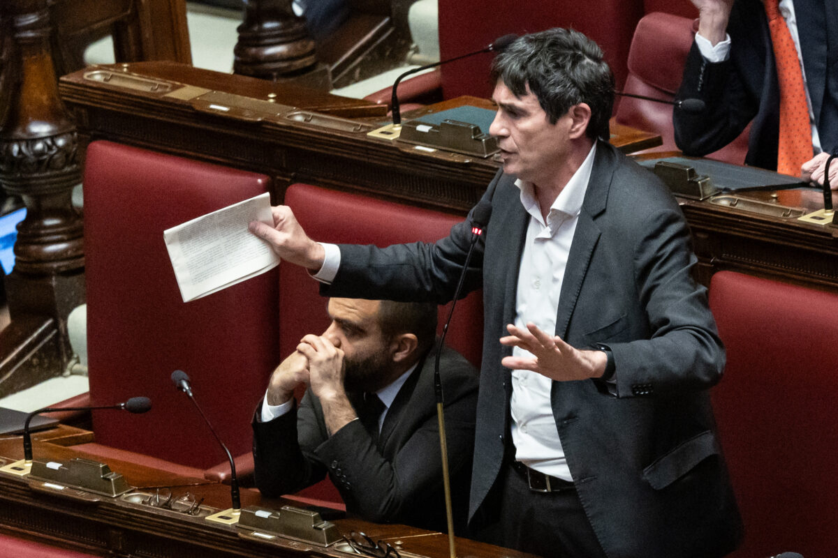 Fratoianni: ‘Netanyahu is a war criminal; Italian ministers are verging on the ridiculous’