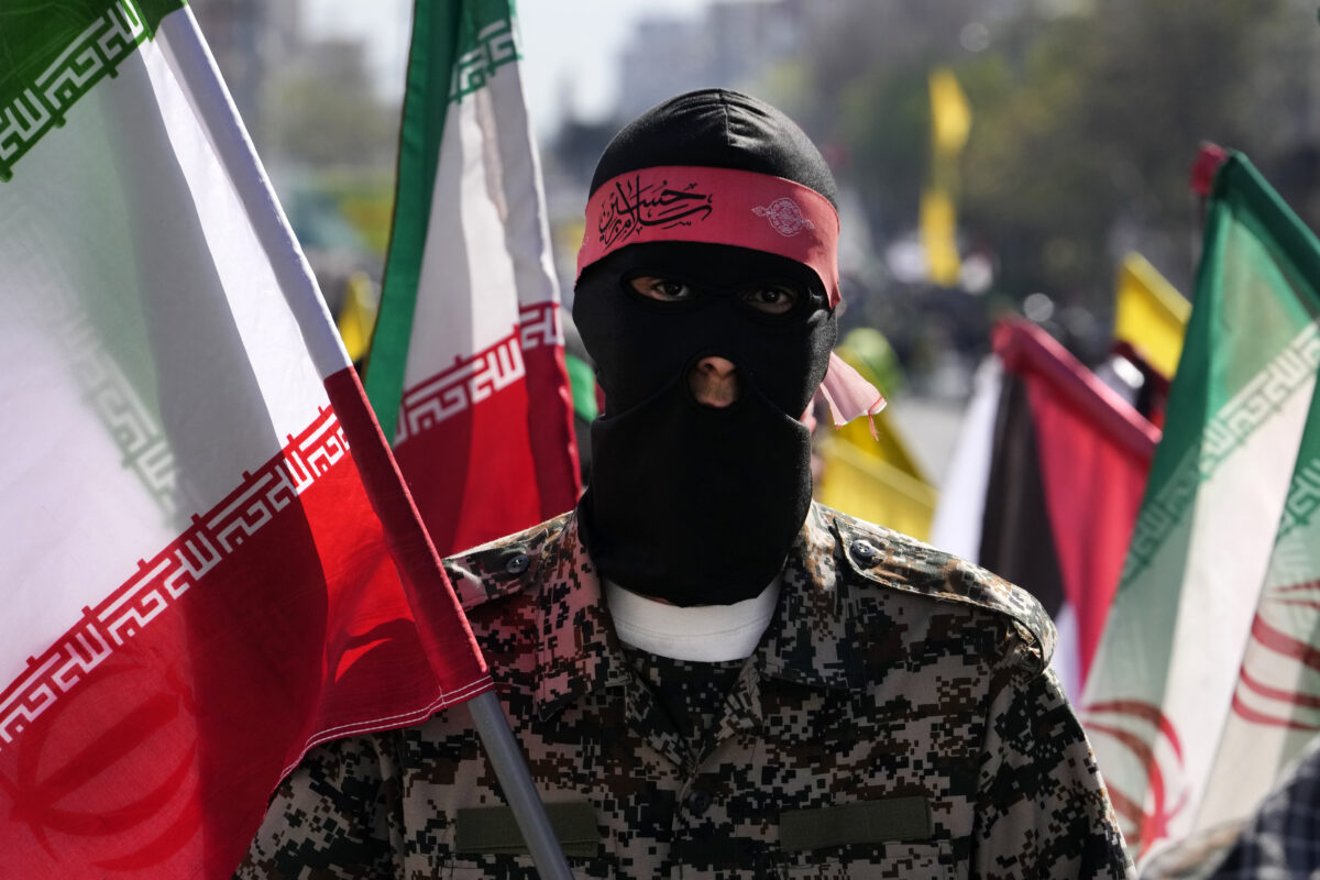 Iran, Revolutionary Guards: ‘We will trap enemies in the deadly maelstrom of Hormuz’