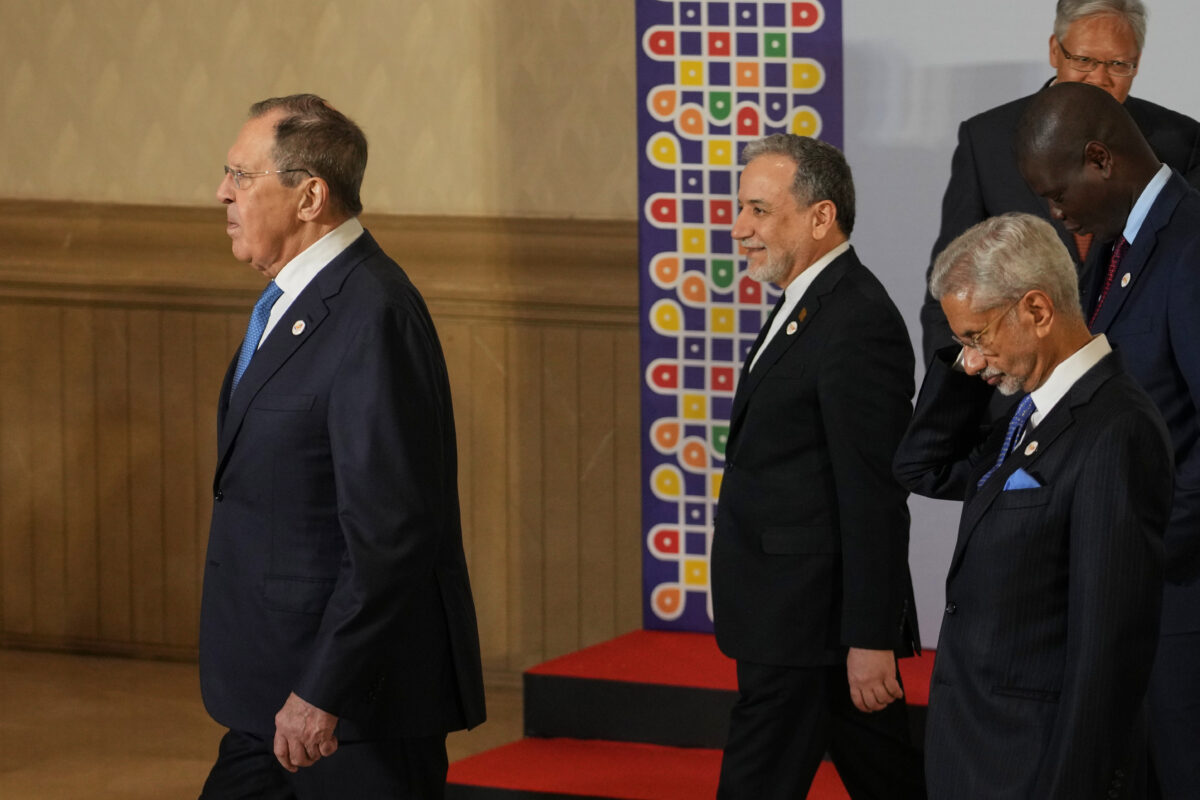 Iran, Lavrov: ‘Russia is not interfering in US-Tehran negotiations’ Iran, Lavrov: ‘Russia is not interfering in US-Tehran negotiations’