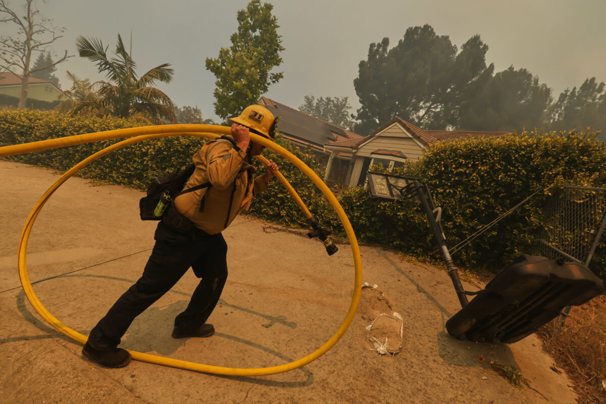US: Evacuation orders issued for 17,000 people due to California wildfire US: Evacuation orders issued for 17,000 people due to California wildfire