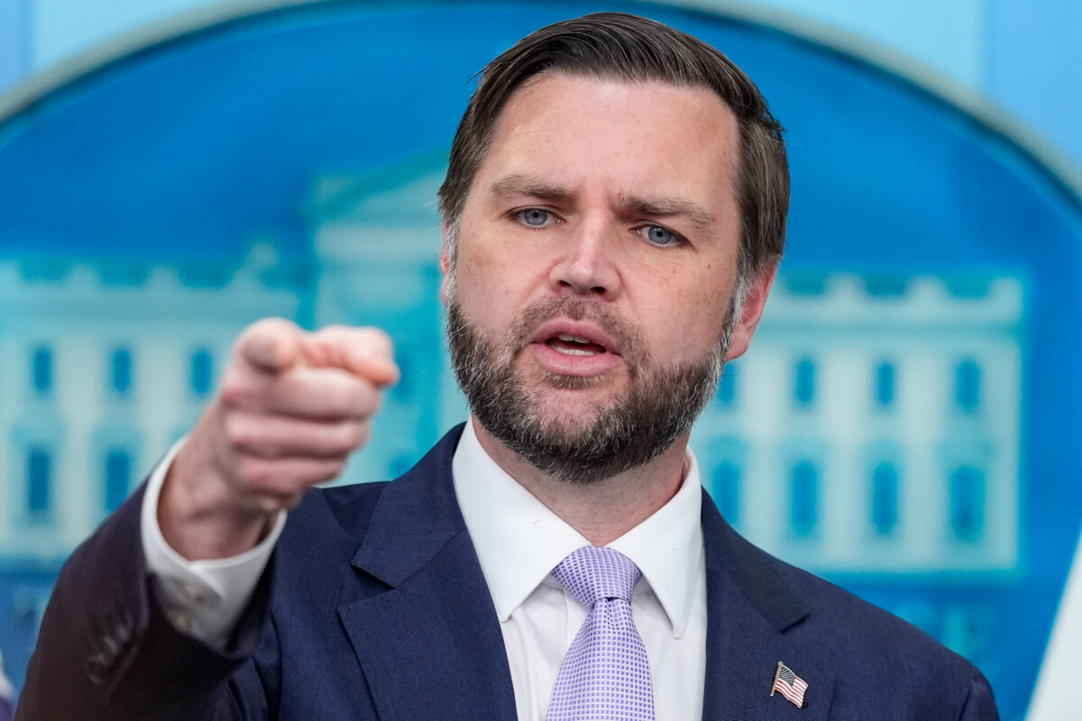 Vance: ‘We are ready to reach an agreement if Tehran renounces nuclear weapons’ Vance: ‘We are ready to reach an agreement if Tehran renounces nuclear weapons’
