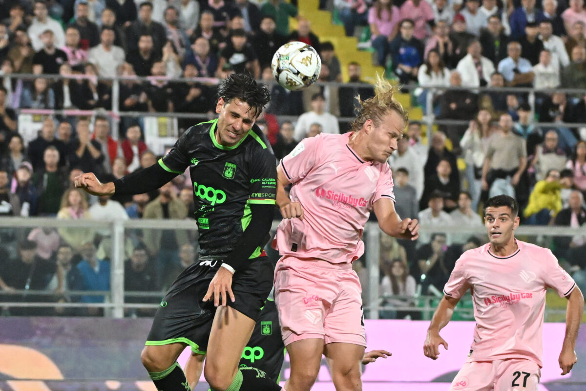 Football: Serie B play-offs, Catanzaro lose 2-0 in Palermo but reach the final Football: Serie B play-offs, Catanzaro lose 2-0 in Palermo but reach the final