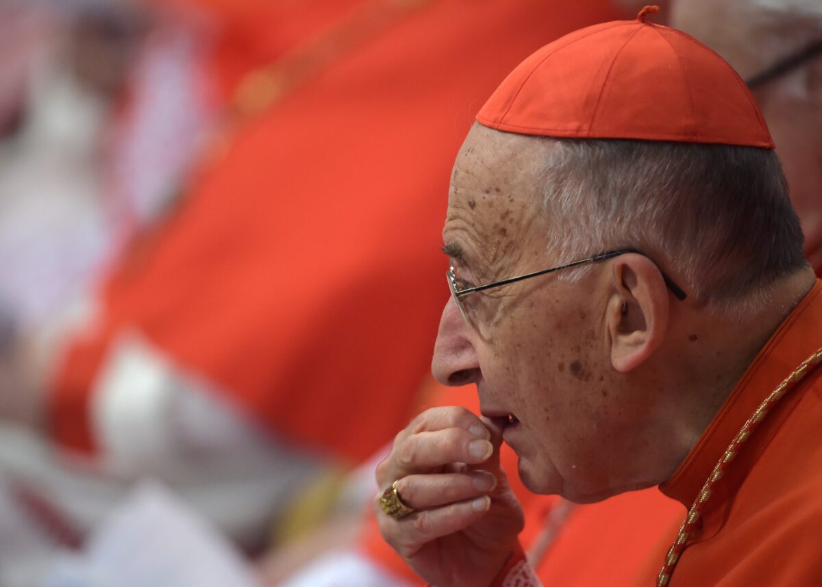 Vatican: Cardinal Ruini in a critical condition, receiving treatment at home