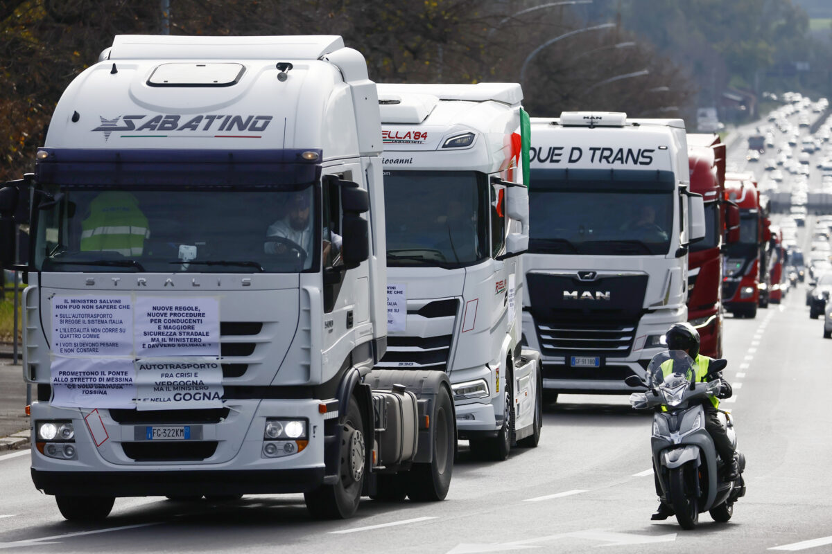 Fuel: Trucking Companies Call Off Strike Fuel: Trucking Companies Call Off Strike