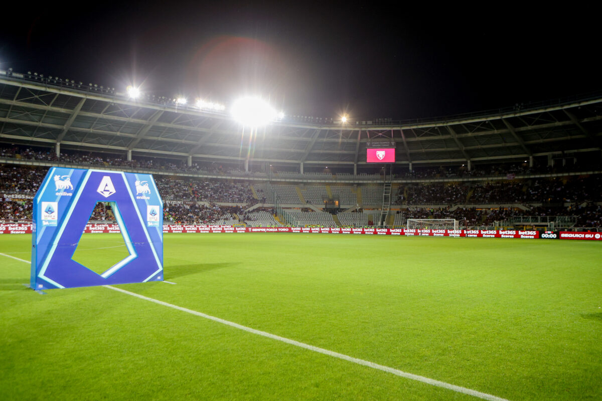 Turin: 8 Juventus fans arrested following derby clashes and 11 given stadium bans Turin: 8 Juventus fans arrested following derby clashes and 11 given stadium bans